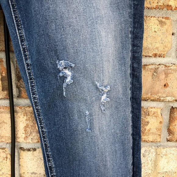 Kancan Style KC8448M Distressed Ripped Raw Hem Mid Rise Medium Wash jeans 26 - Picture 6 of 16